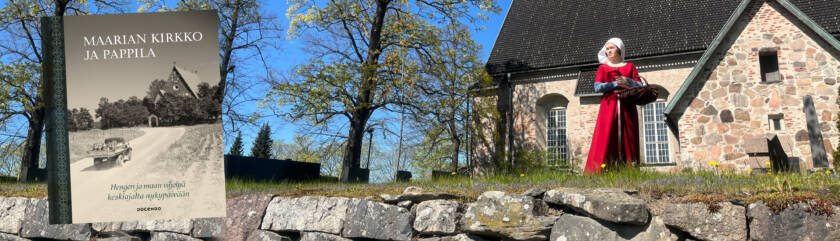 Maarian kirkon ulkokuva ja kirjan kansi. Kuva: Minna Hautakangas.