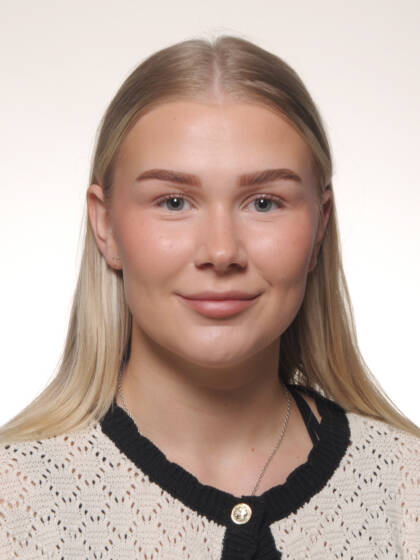 Eevi Lähteenmäki.
