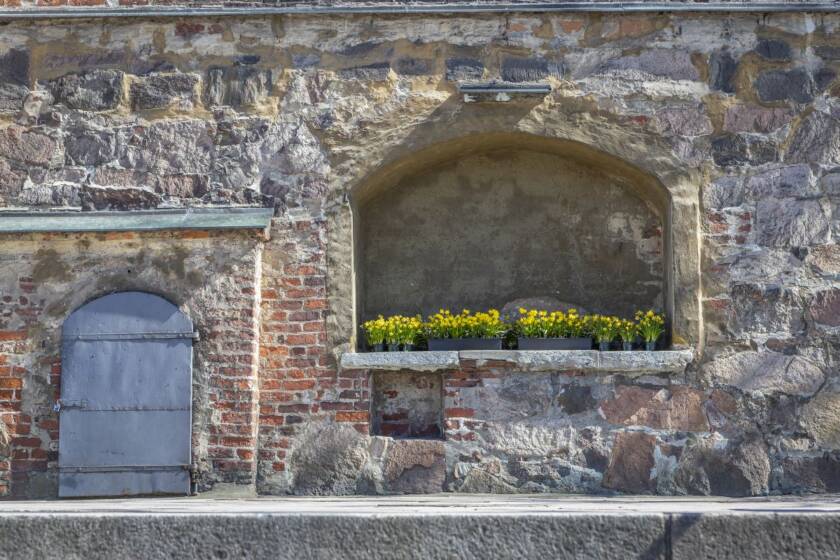 Altar in the outside wall of the Cathedral
