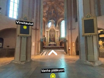 Tuomiokirkon keskikäytävää